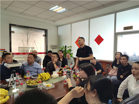 感謝單仁同學(xué)蒞臨翔宇粉末冶金交流學(xué)習